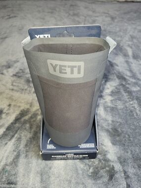 YETI Large Bottle Sling Fits 26  To 36 Oz Rambler Bottles in Charcoal Gray